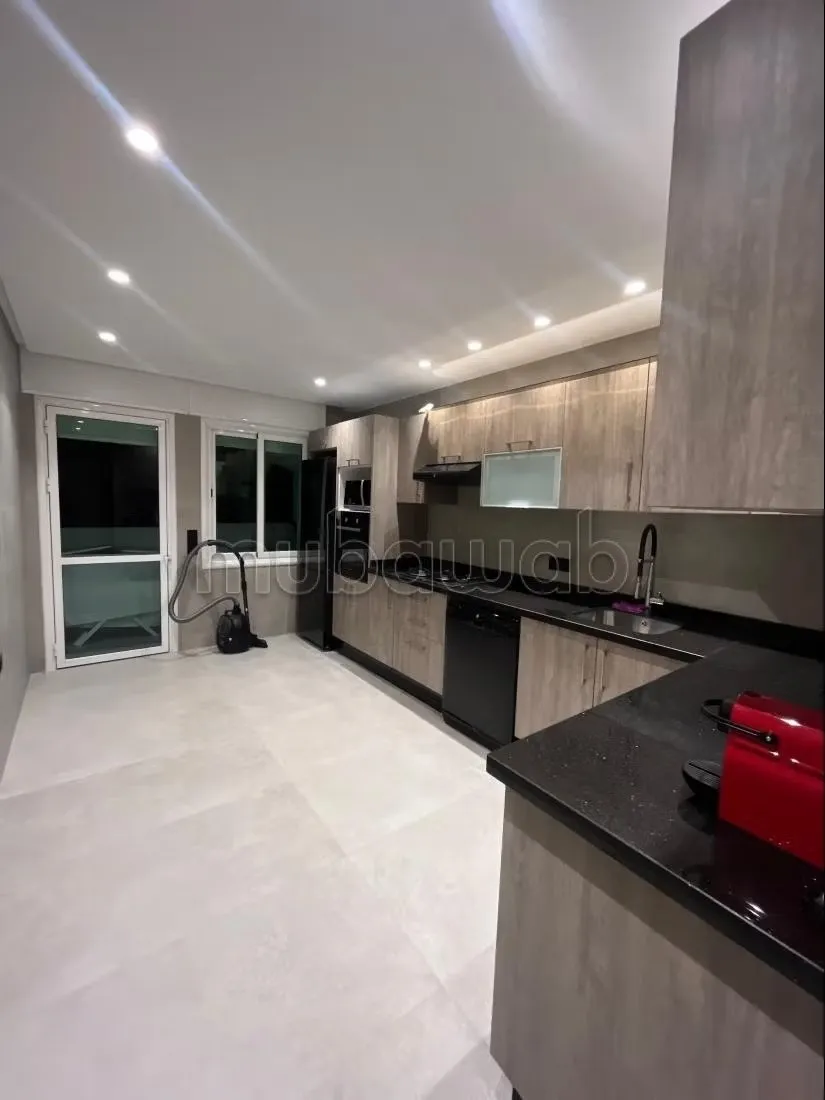 Appartement à louer à Mozart. 3 grandes pièces. Bien meublé - طنجة (2)