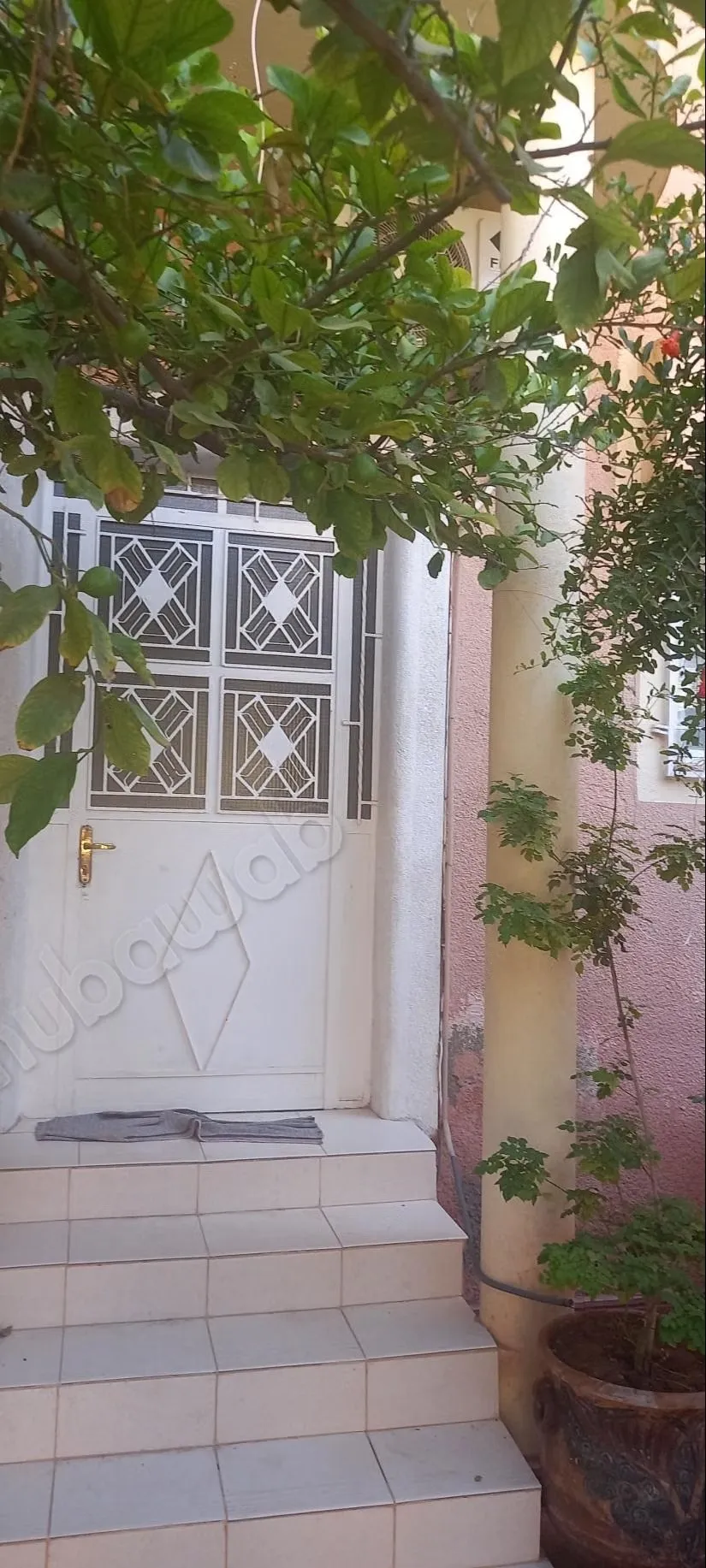 Villa meublée au centre ville sans intermédiaire - وجدة