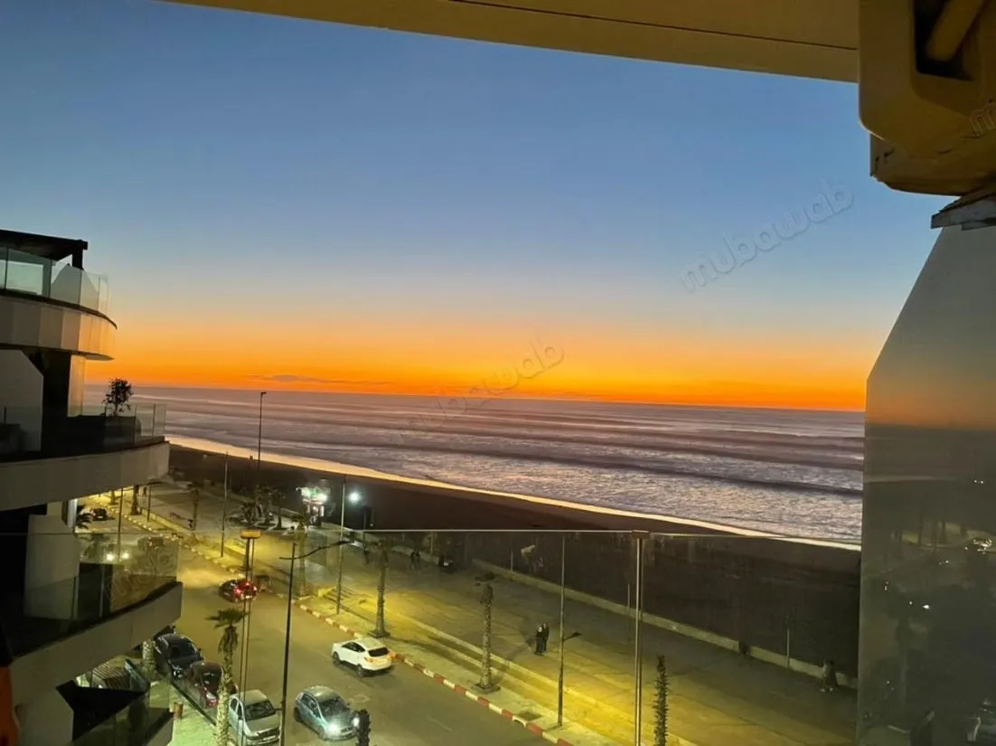 Appartement pieds dans l’eau, 100% vue sur mer - المهدية
