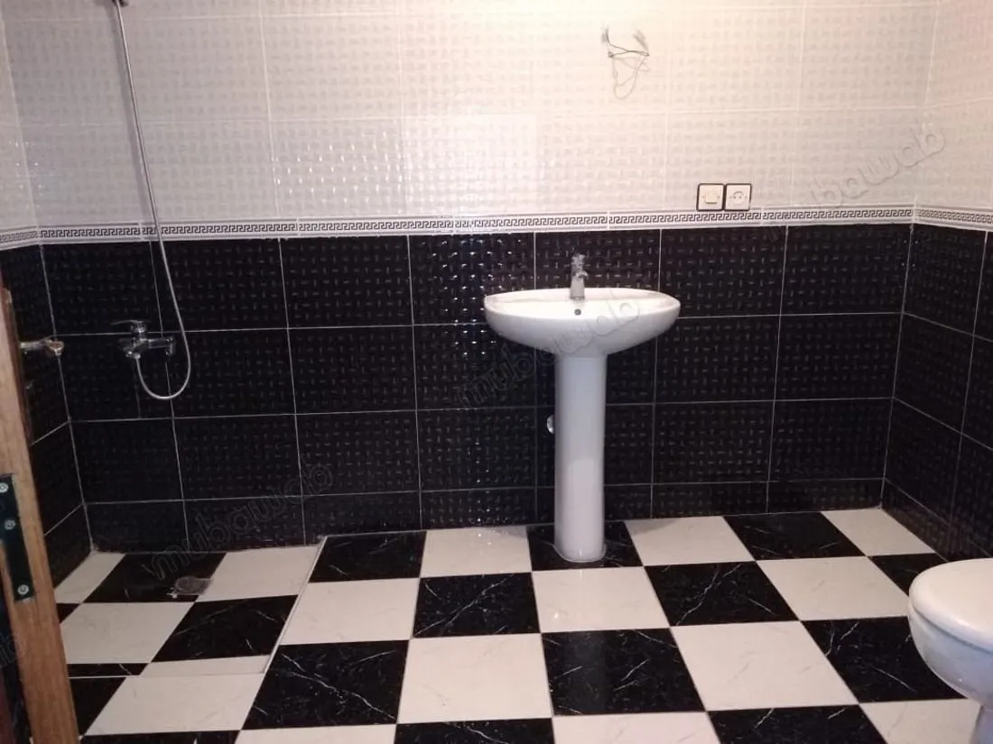 Appartements à louer à Miftah al-Khayr. Superficie totale de... - أسفي