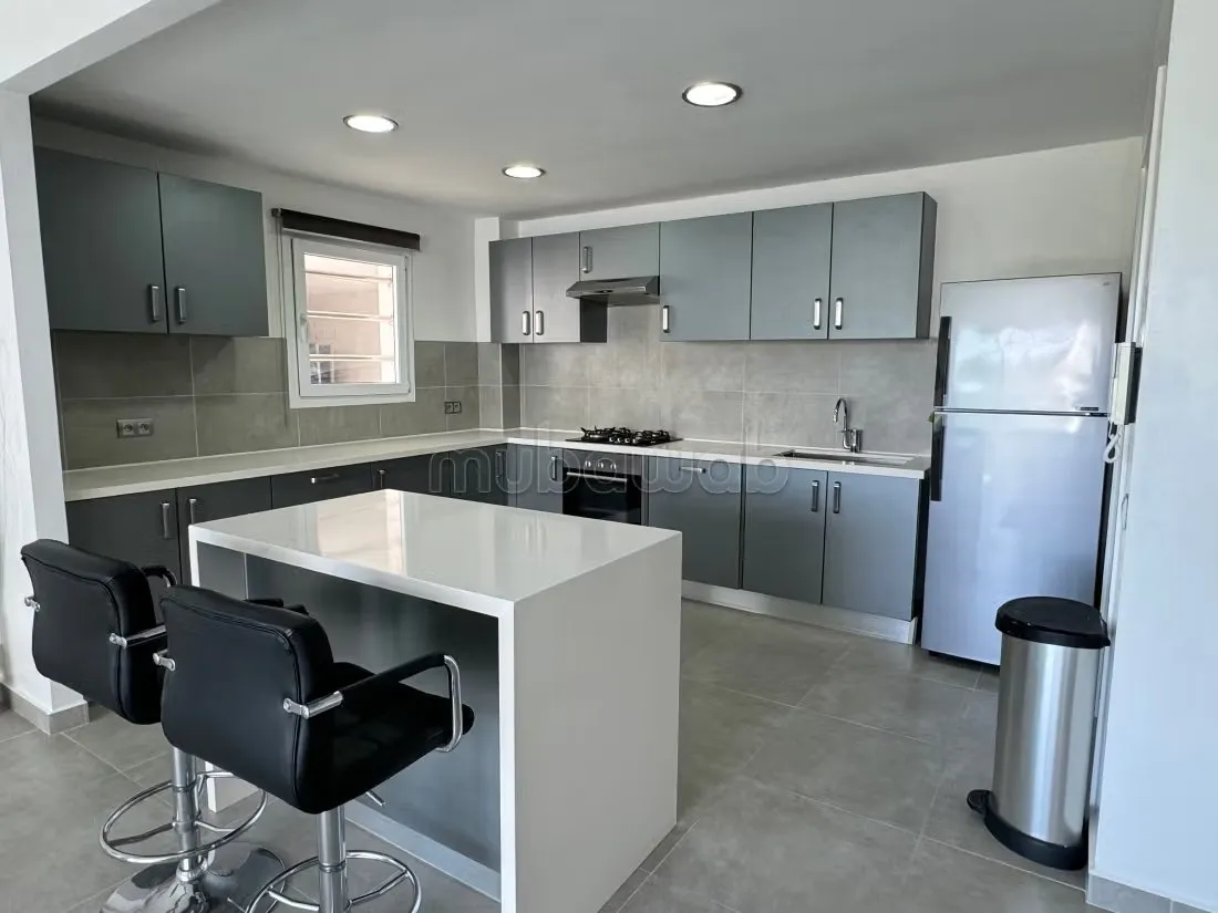 Luxe appartement meublé à louer avec vue sur mer - طنجة (2)