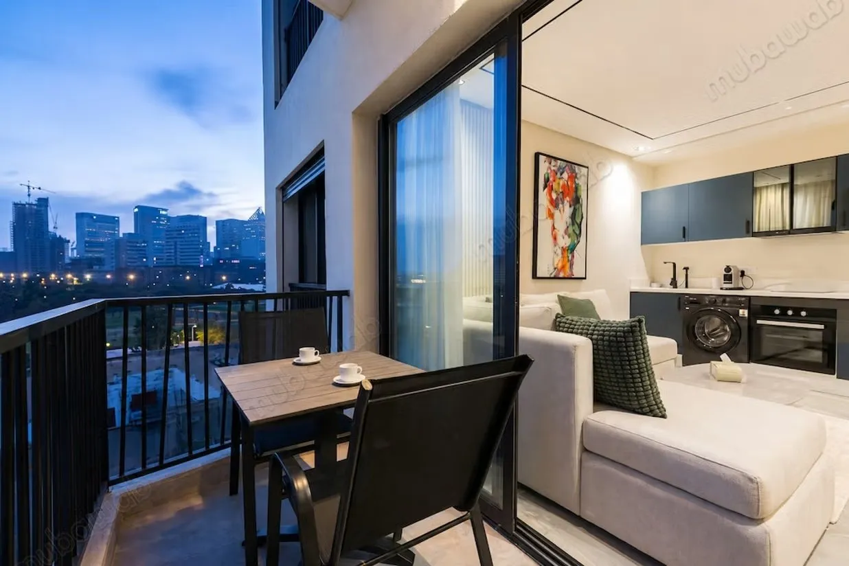 Studio Premium Meublé avec Terrasse & Vue 
CFC / Anfa Park –... - الدار البيضاء