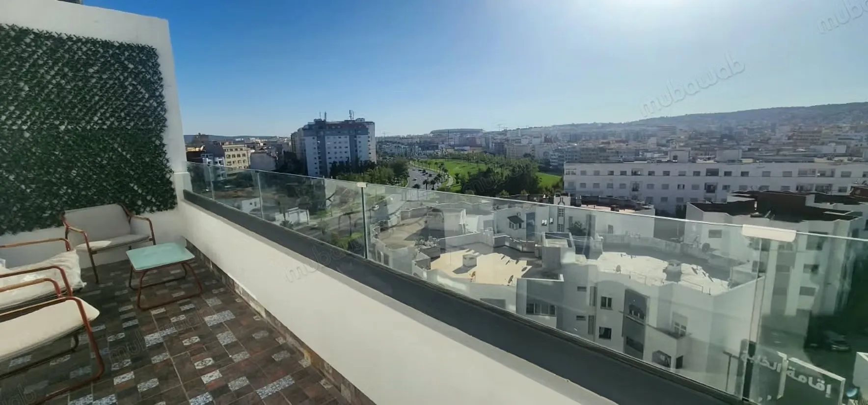 Appartement Meublé 3 Chambres à Louer à la Journée - طنجة