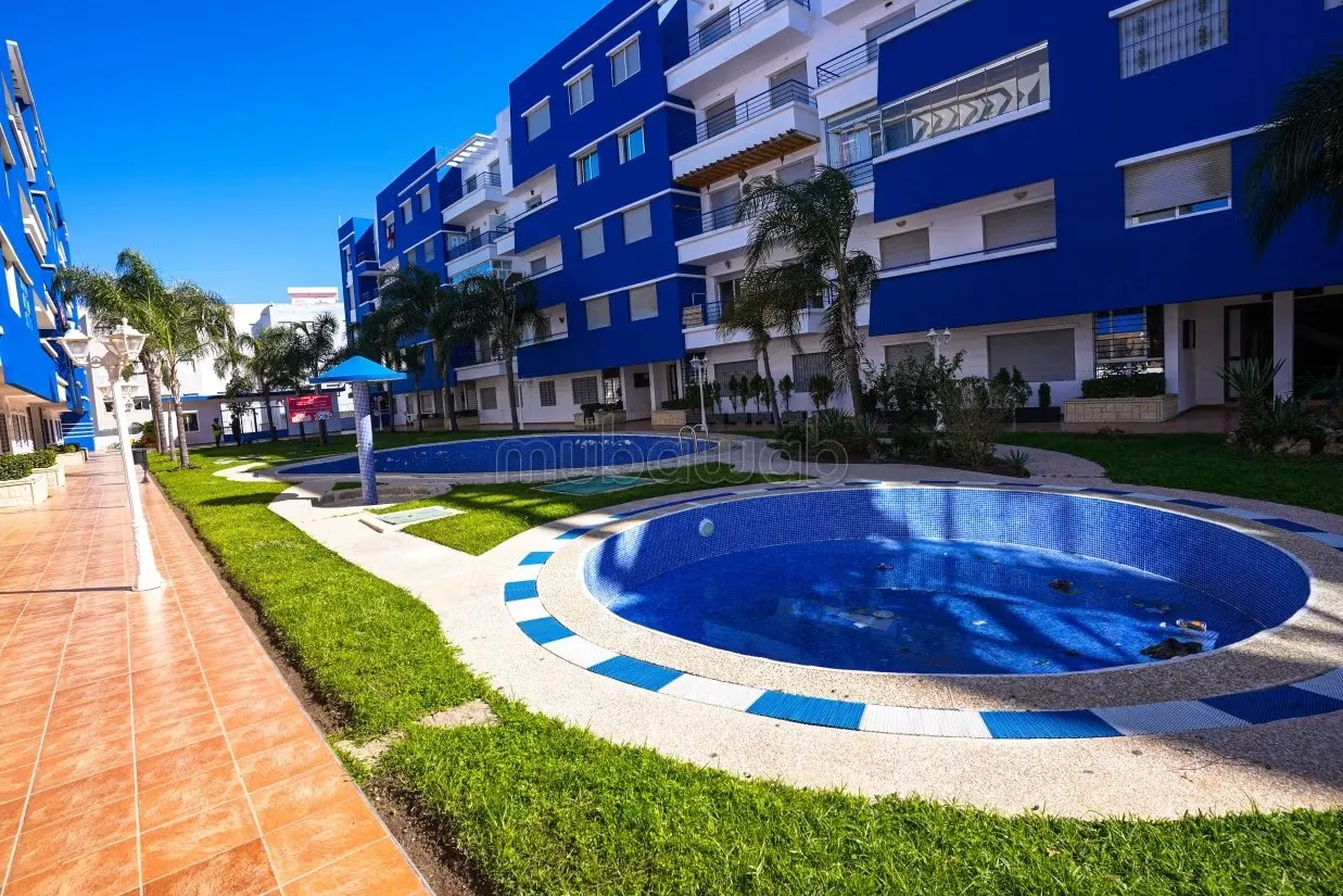 Appartement à louer dans une résidence sécurisée piscine - مرتيل