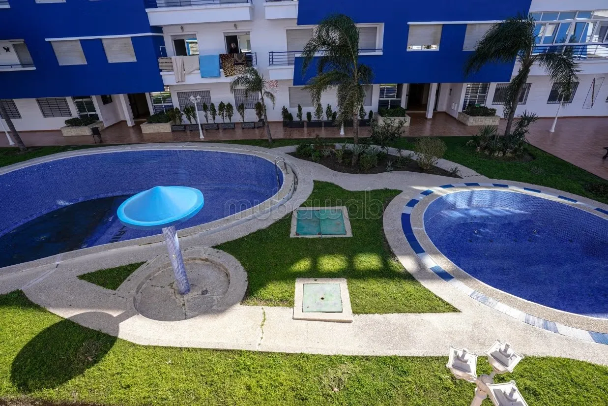 Appartement à louer dans une résidence sécurisée piscine - مرتيل (2)