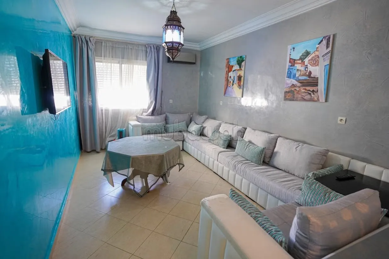 Appartement bien équipé à louer à Riyad Sofia - مرتيل (2)