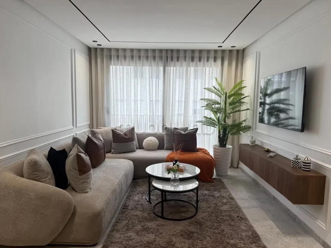 Studio meublé 47 m² à louer à Abdelmoumen, Balcon, parking... - الدار البيضاء