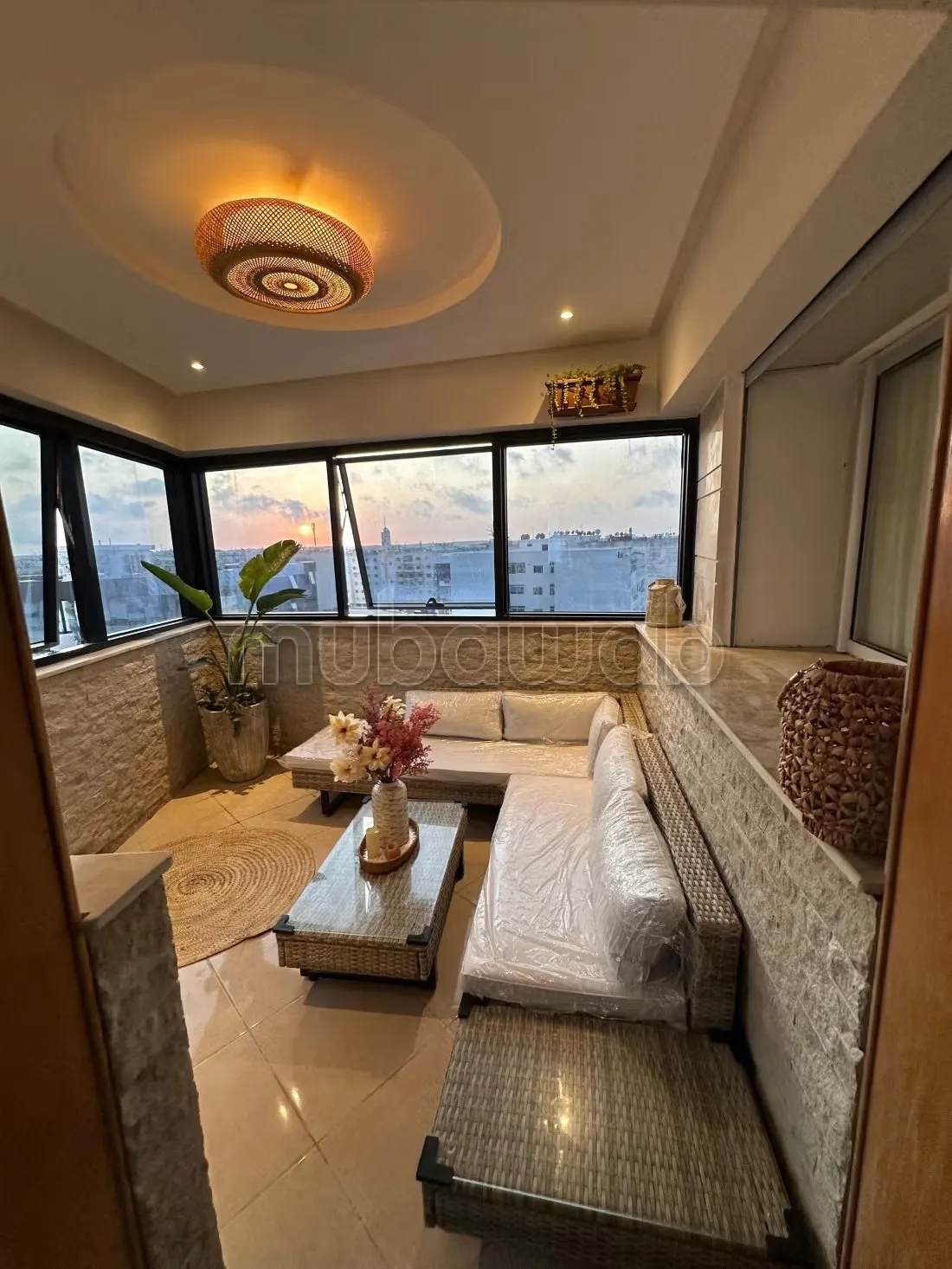 Location saisonnière en Centre. Surface de 130 m². Concierge... - القنيطرة