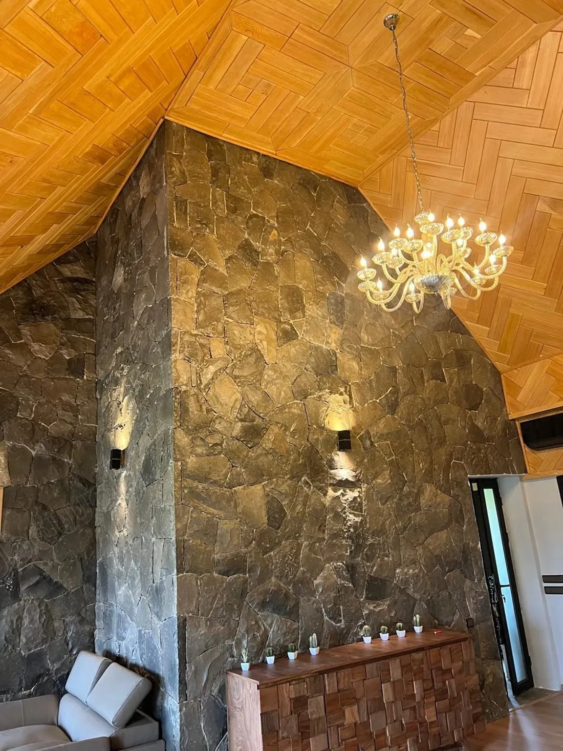 Villa de luxe à vendre à Résidence al arz. 
6 pièces. Bien m... - إفران (2)