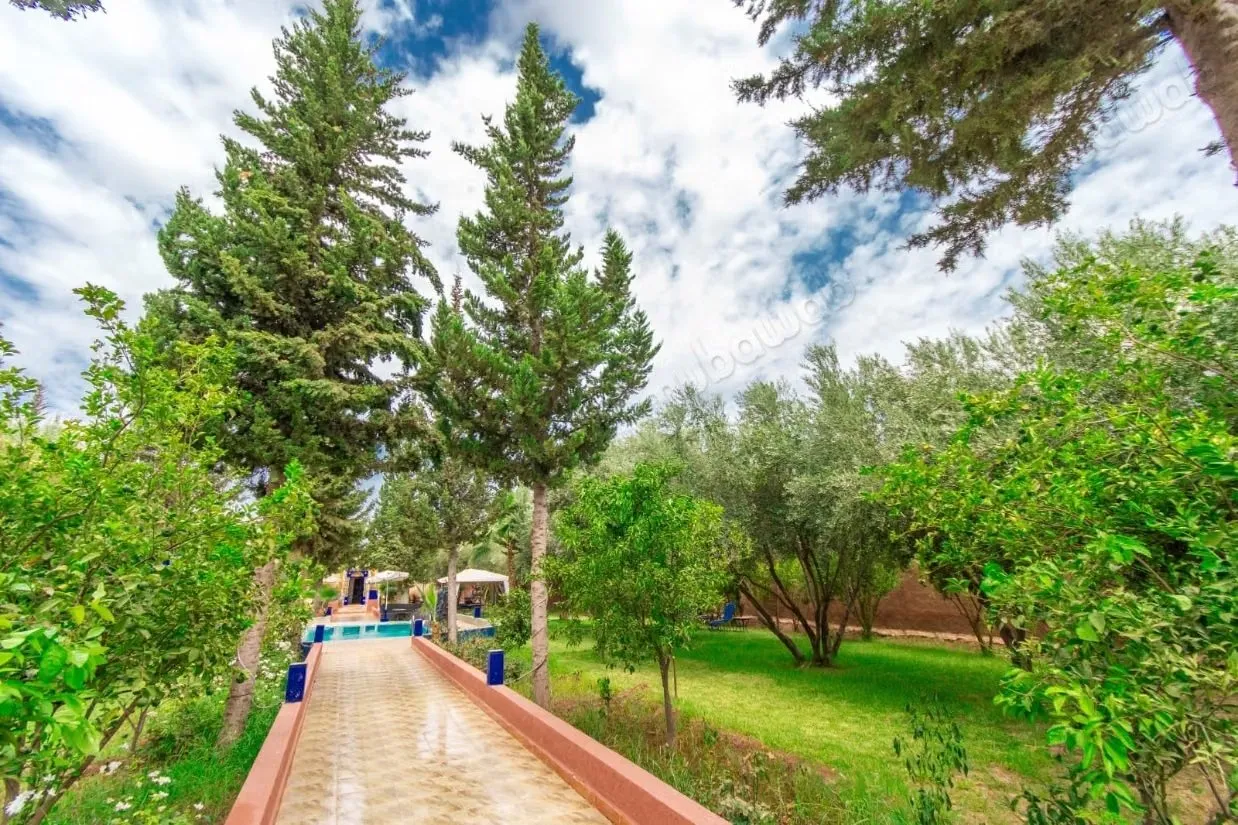 Villa à vendre d'une superficie de 2000 mètres, enregistrée - Oulad Hassoune (2)
