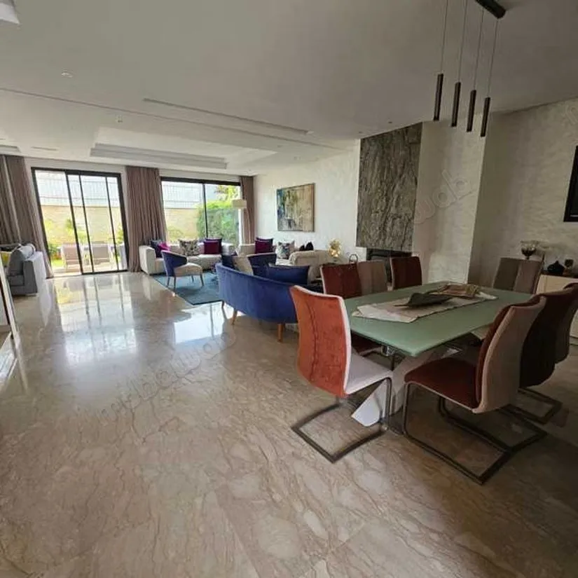 Villa à Vendre de 220.0 m² à Dar Bouazza,
Tamaris1 - دار بوعزة