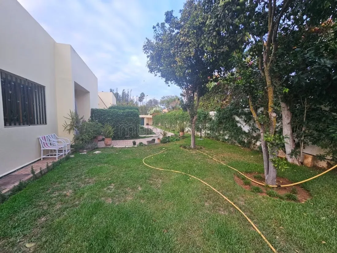 Magnifique villa plain pied à bir kacem 
souissi - الرباط