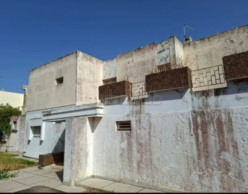 Villa angle à OLM 
souissi - الرباط