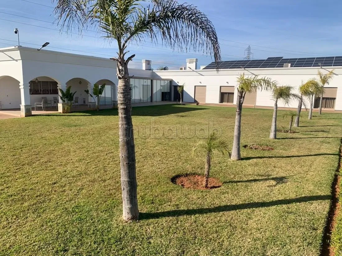 Villa récente 13000m2 à bon prix à l'avenue MVI - الرباط (2)