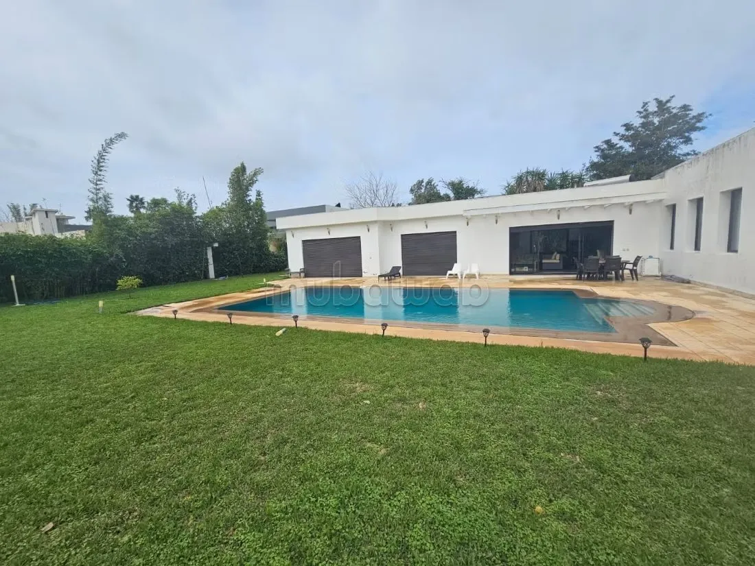 Jolie villa à l'ambassadeur souissi - الرباط