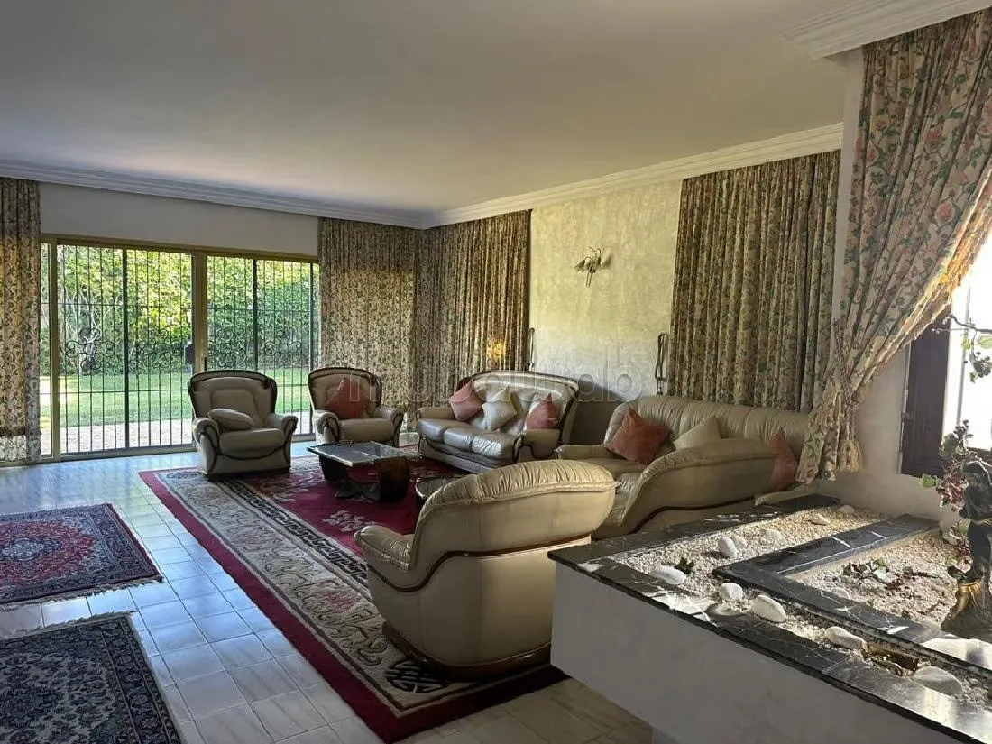 Villa avec Grand Jardin sur 2 niveaux secteur 4 - الرباط
