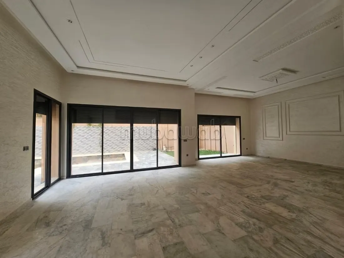 A vendre superbe villa avec piscine et jardin Targa - مراكش