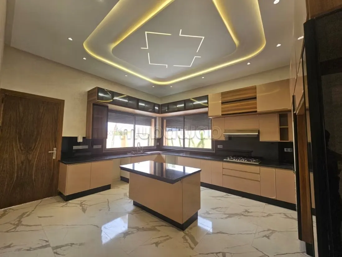 A vendre superbe villa avec piscine et jardin Targa - مراكش (2)