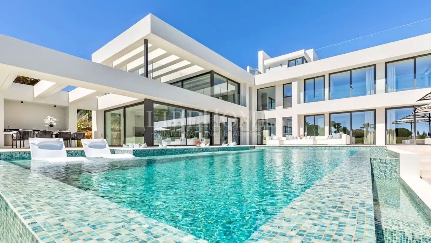 Villa neuve a souissi 
bir kassem - الرباط