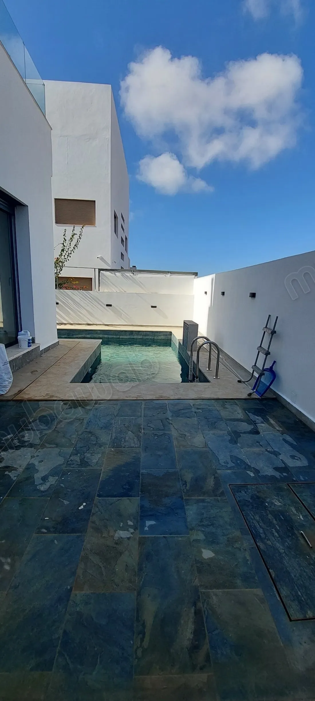 Villa neuve avec piscine - عين عتيق (3)