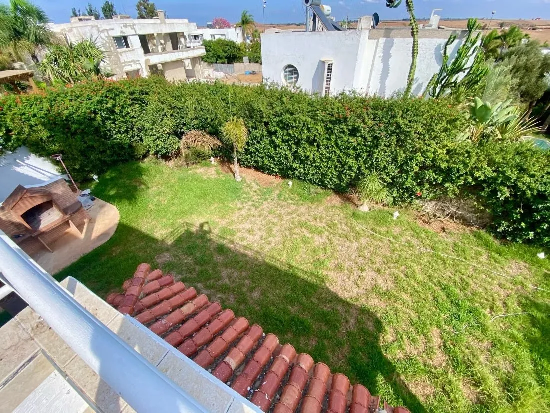Belle villa individuelle à louer – El Menzeh - El Menzeh (2)