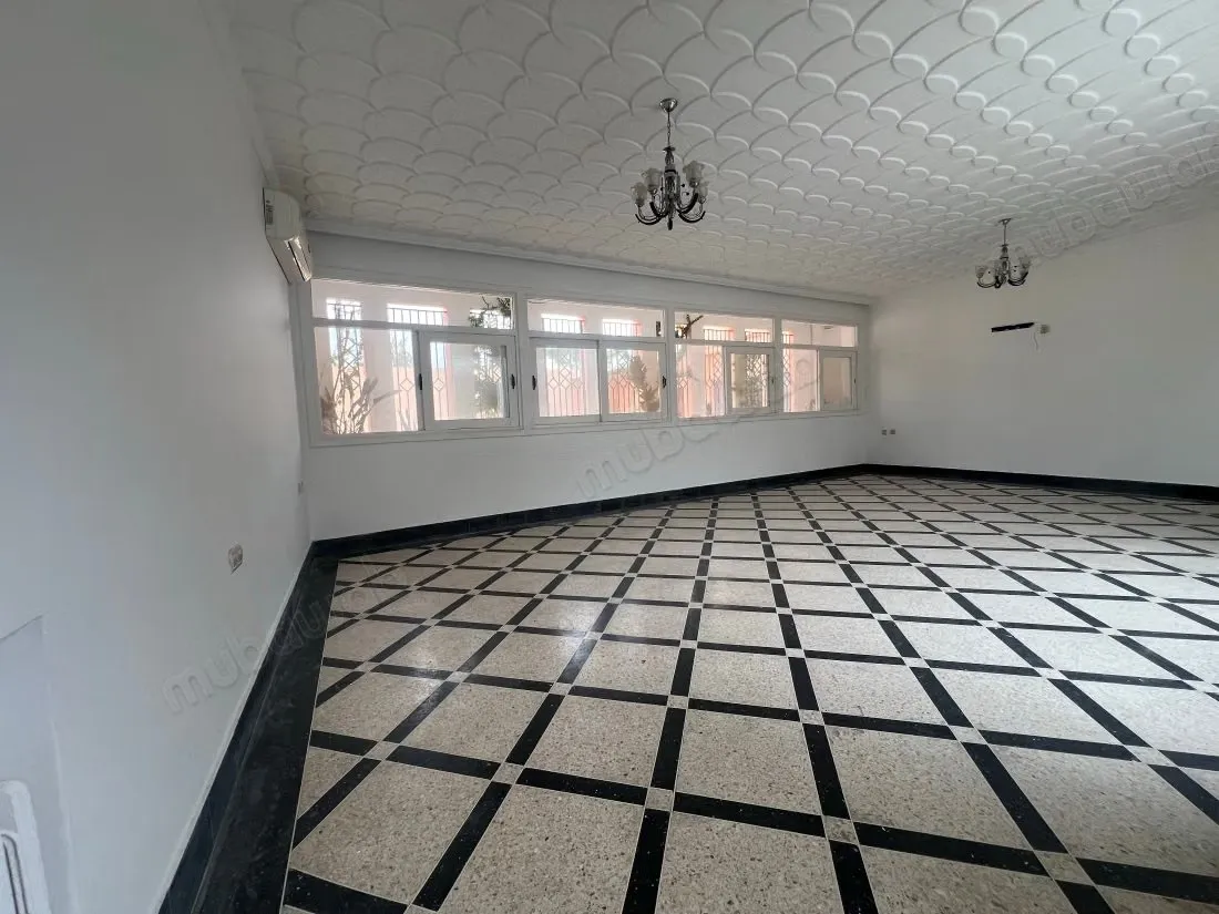 Villa de standing à louer – Souissi, Rabat - الرباط (2)