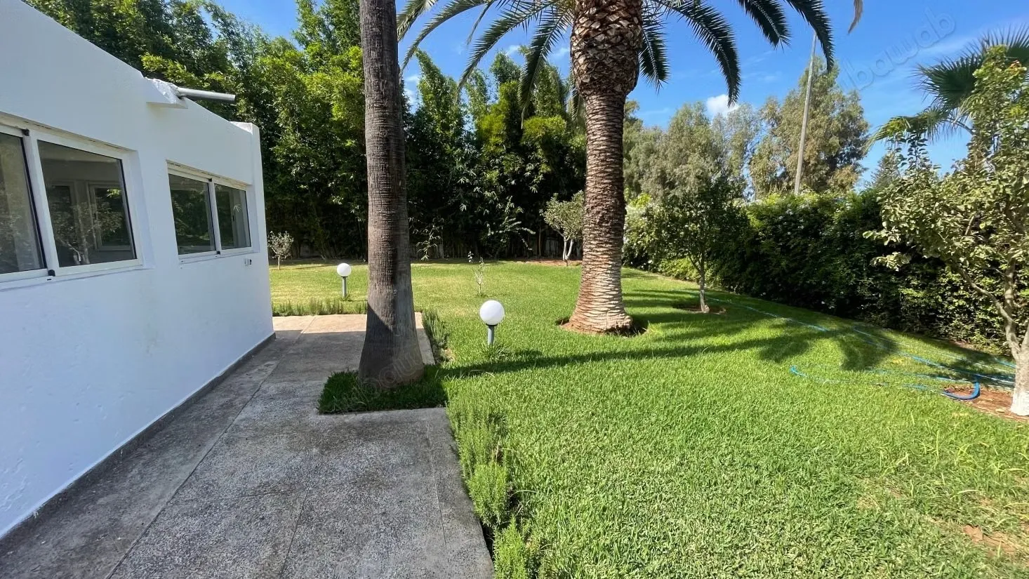 Villa de luxe à louer à Souissi. 
3 grandes pièces - الرباط