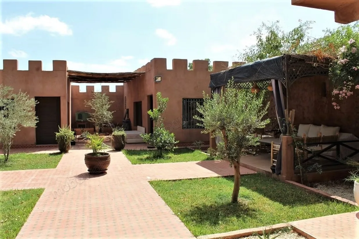A Decouvrir cette agréable villa kasbah - مراكش (3)