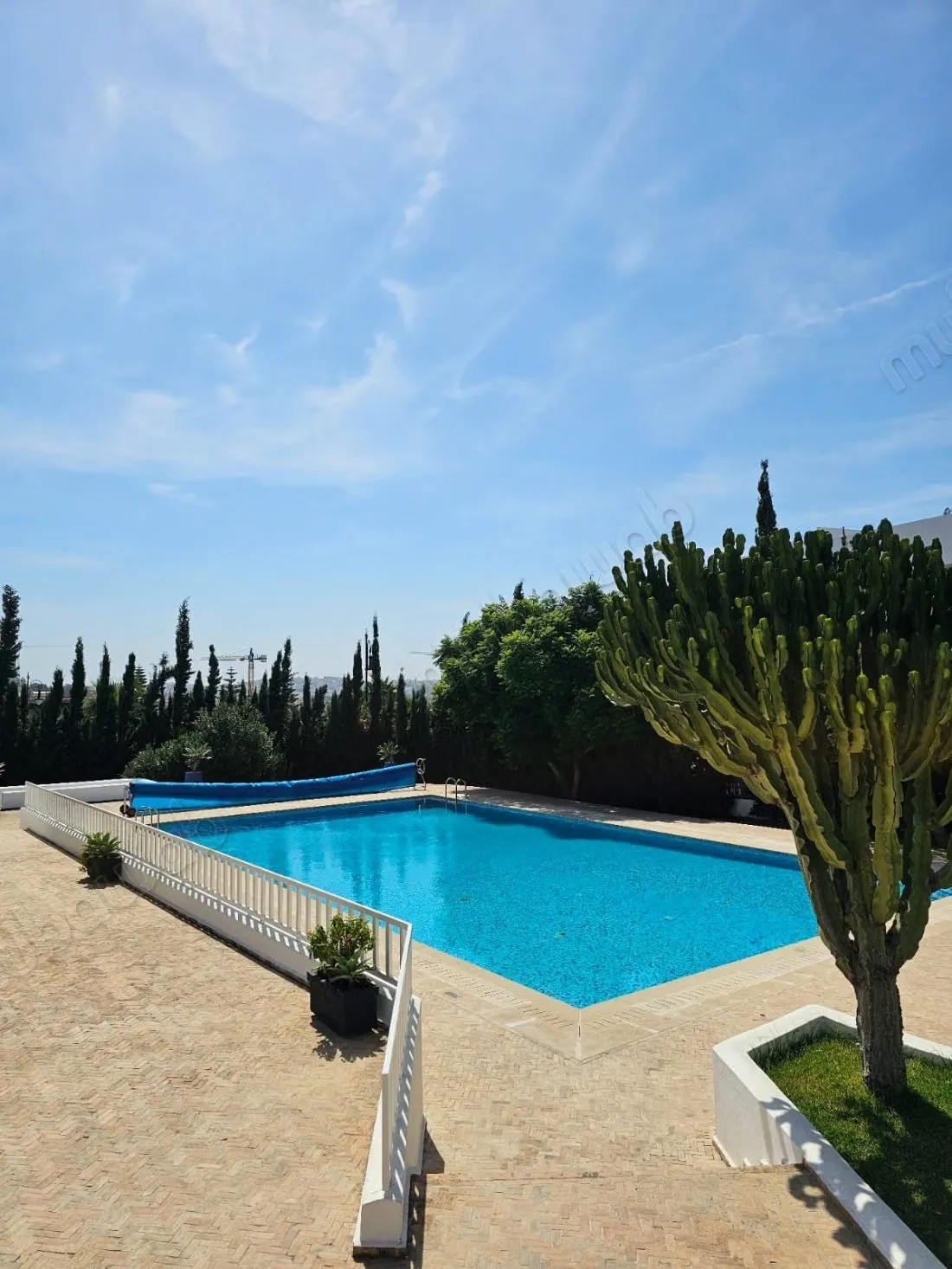Villa F4 non meublé à malabata - طنجة