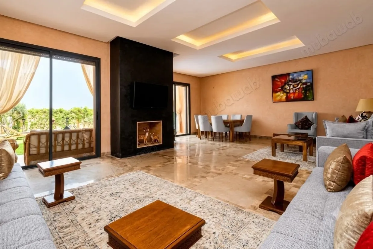 Belle villa dans une résidence golfique, avec piscine - مراكش (3)