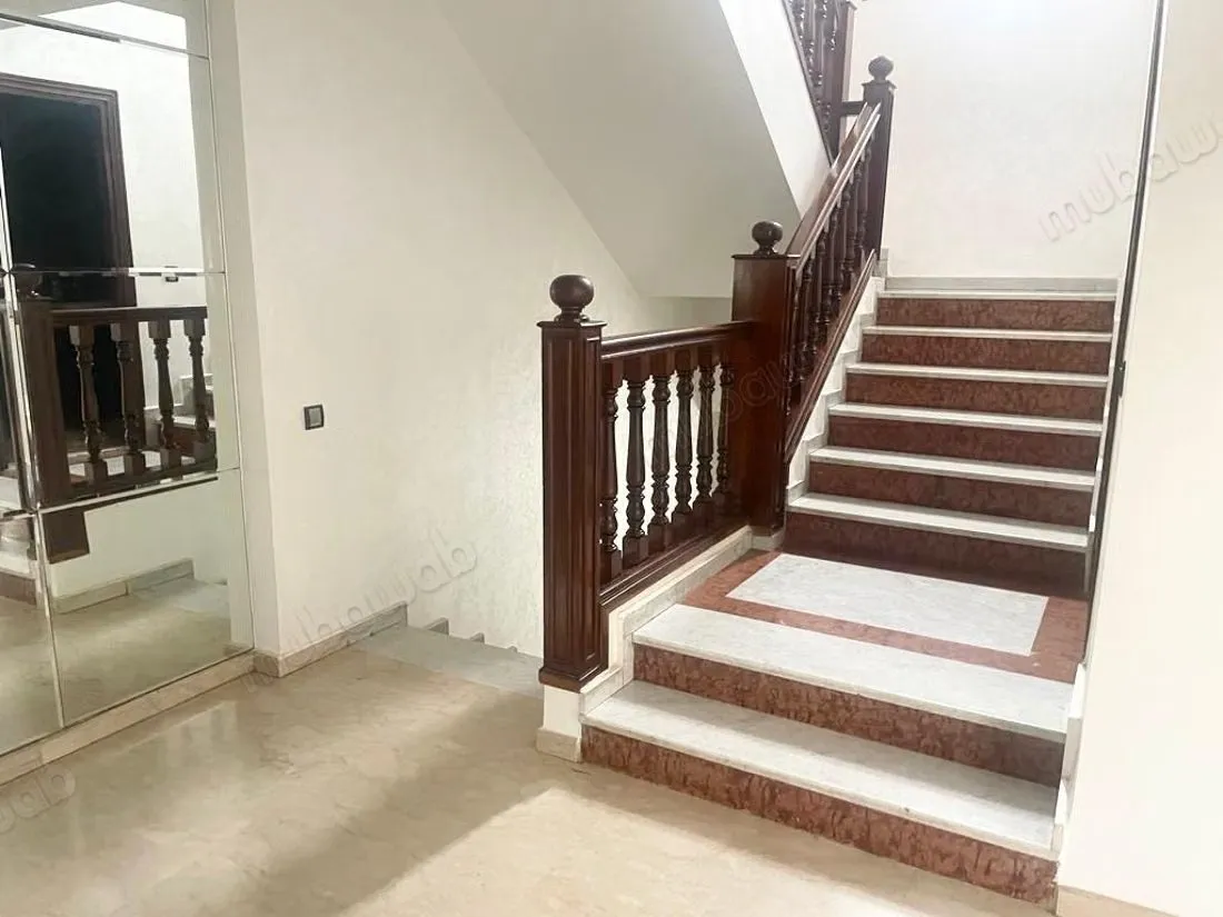 Villa meublée à louer à CIL Hay Salam. 
Surface totale 430 m... - الدار البيضاء (2)
