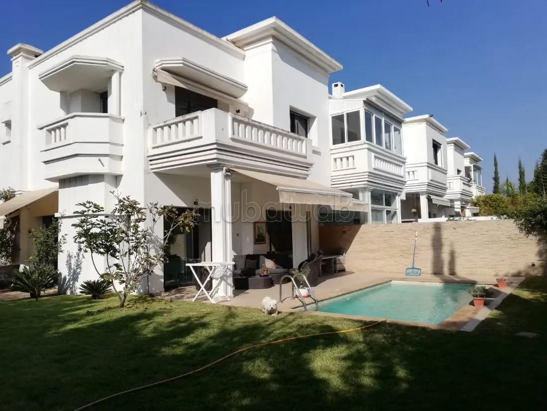 Élégante villa avec jardin et piscine – Prestigia - بوسكورة