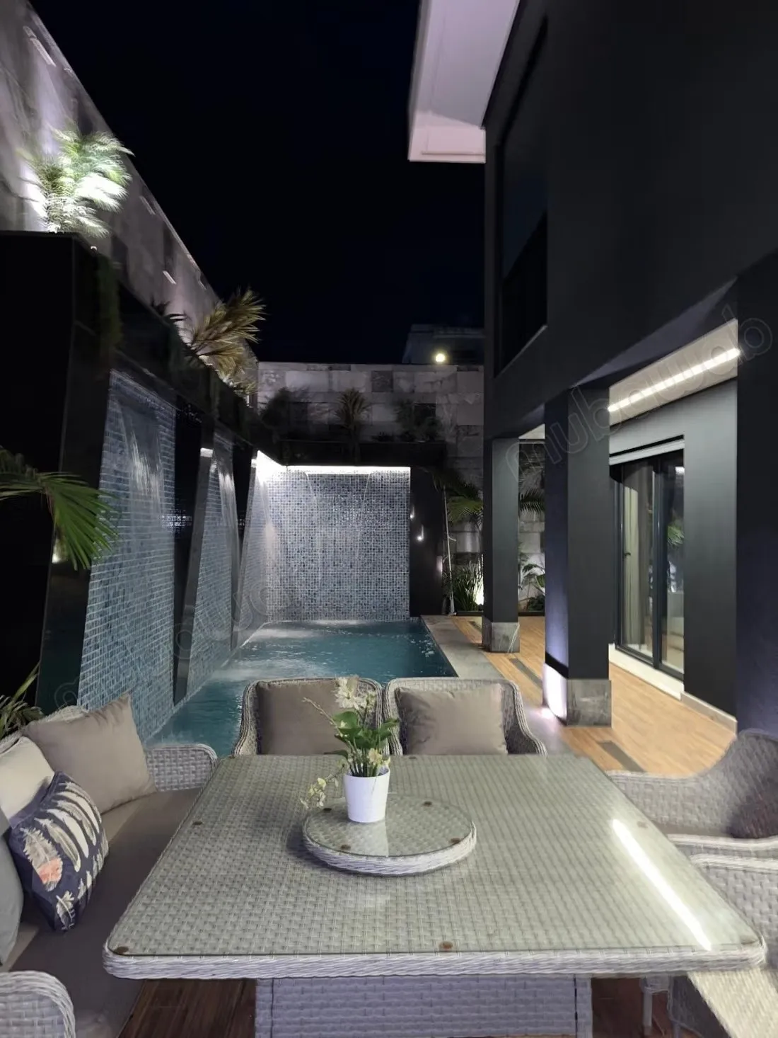 À LOUER villa Moderne de Prestige à El Mansouria - المنصورية