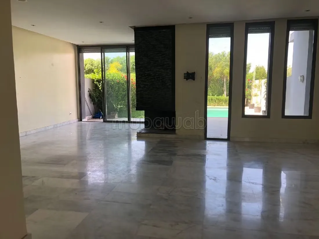 Trés jolie villa à louer vide à bouskoura - بوسكورة