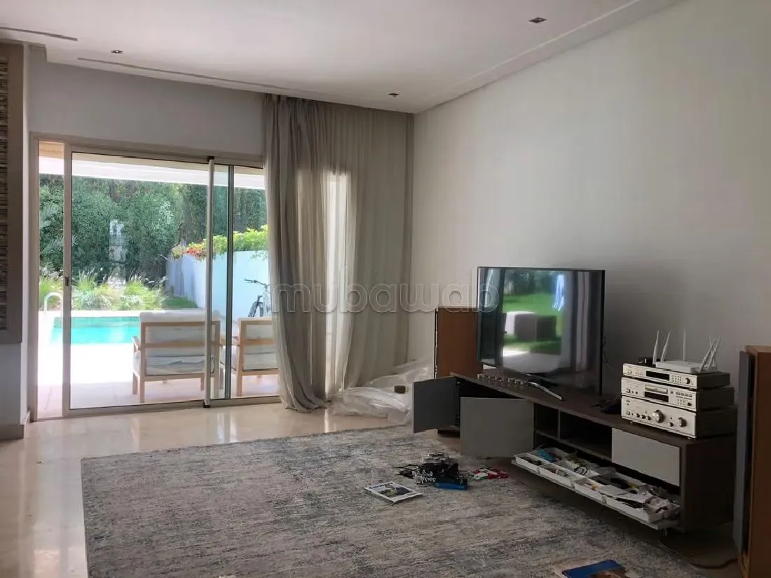 A saisir vite Superbe villa à préstigia de 700 m² - بوسكورة (2)