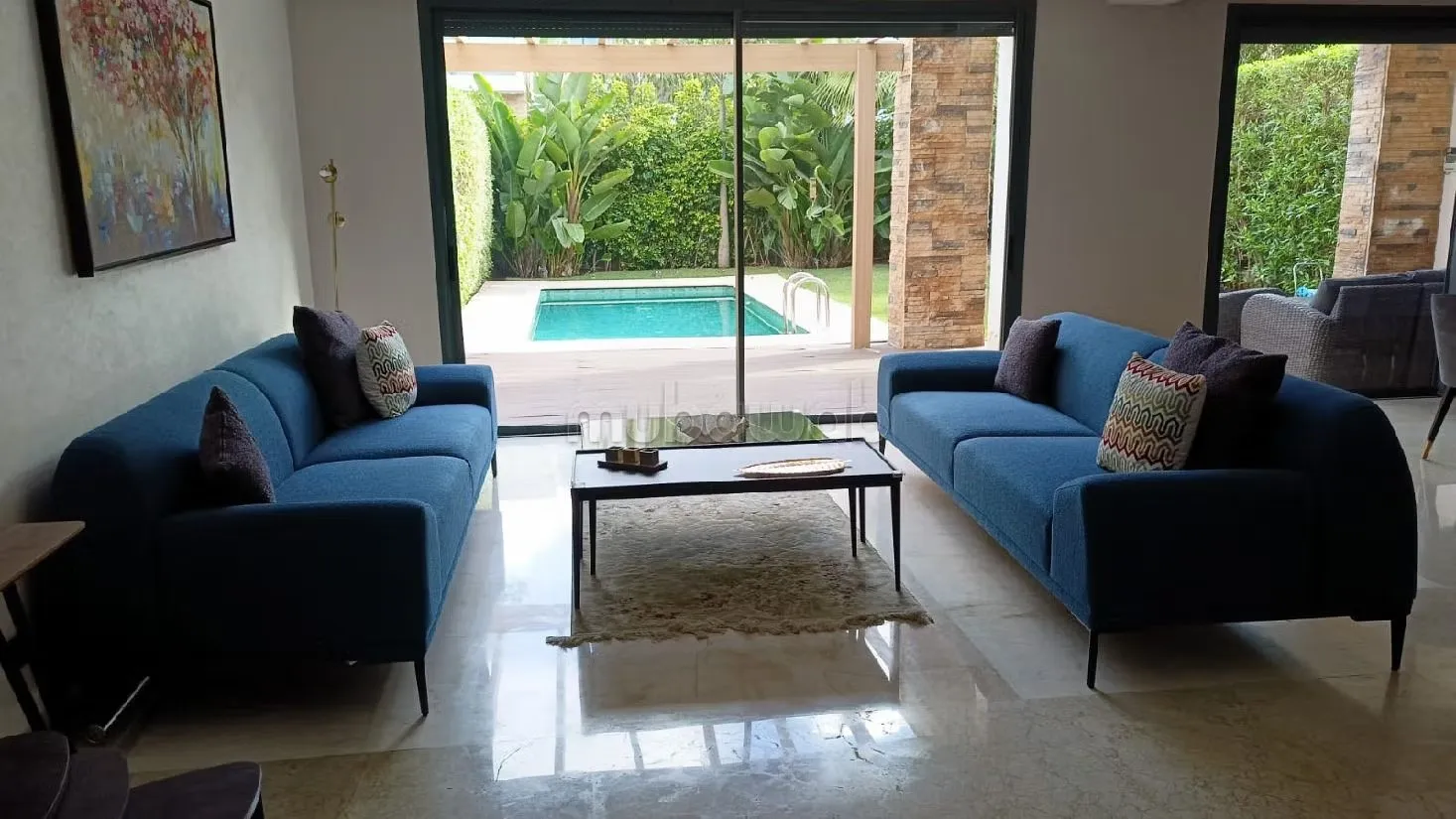 Trés belle villa à louer avec pscine à palmeraie - بوسكورة (2)