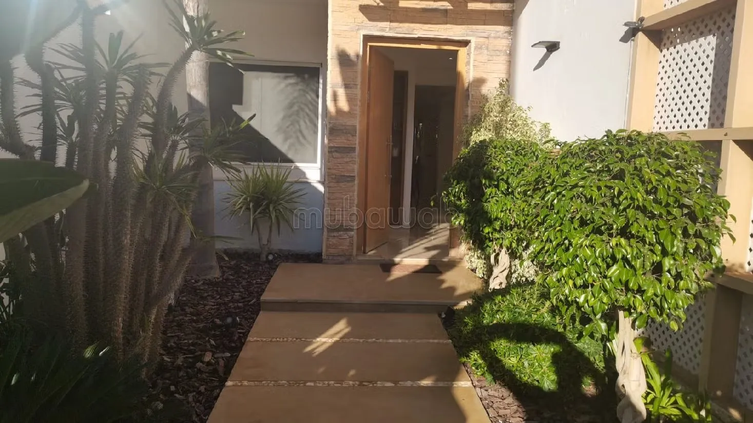 Trés belle villa à louer avec pscine à palmeraie - بوسكورة (3)