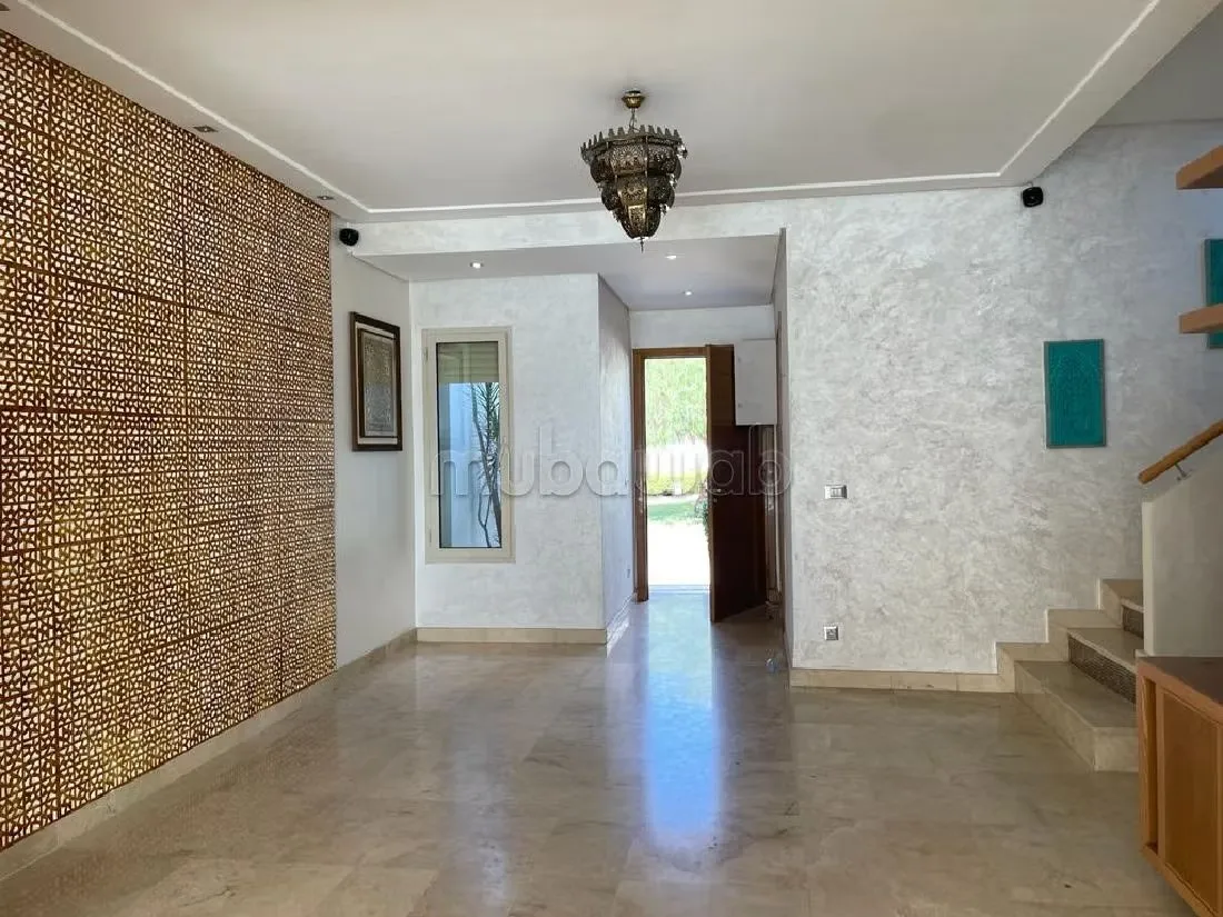 Belle villa à louer à prestigia bouskoura vide - بوسكورة (2)