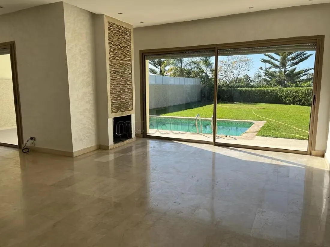 Superbe villa vide à louer à Bouskoura - بوسكورة