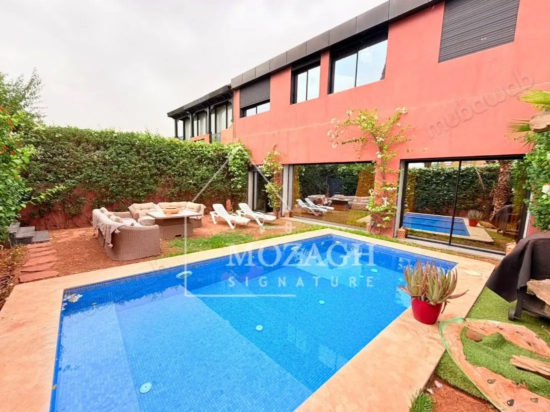 Magnifique villa 4 chambres piscine privée sur residence séc... - مراكش