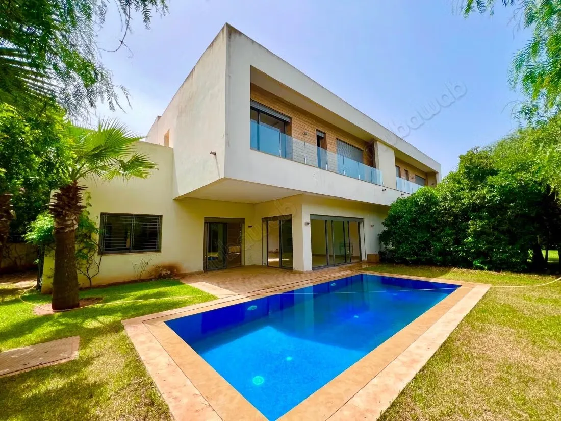 Magnifique Ville de 550m2 au quartier Ain Diab - الدار البيضاء