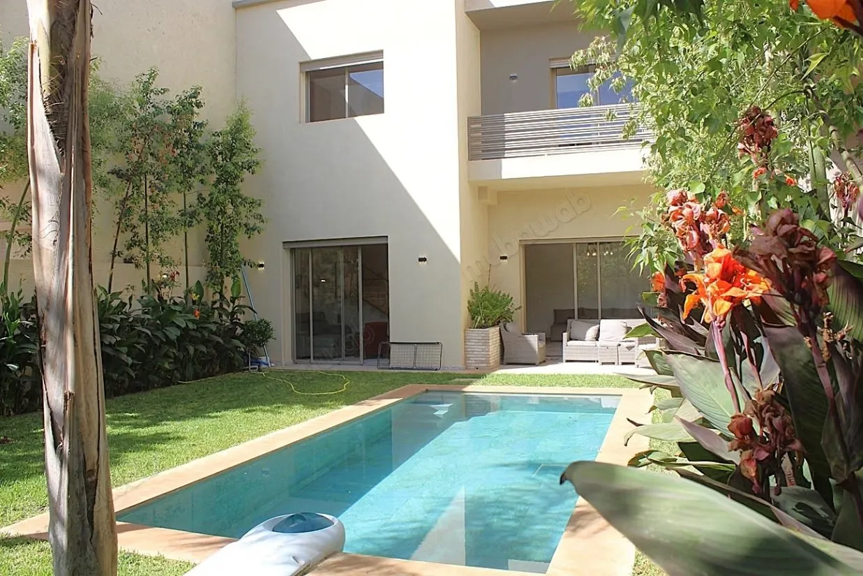 Belle villa a Louer proche du stade - مراكش (3)