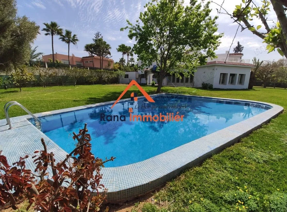 Villa à louer sur Souissi - الرباط (3)