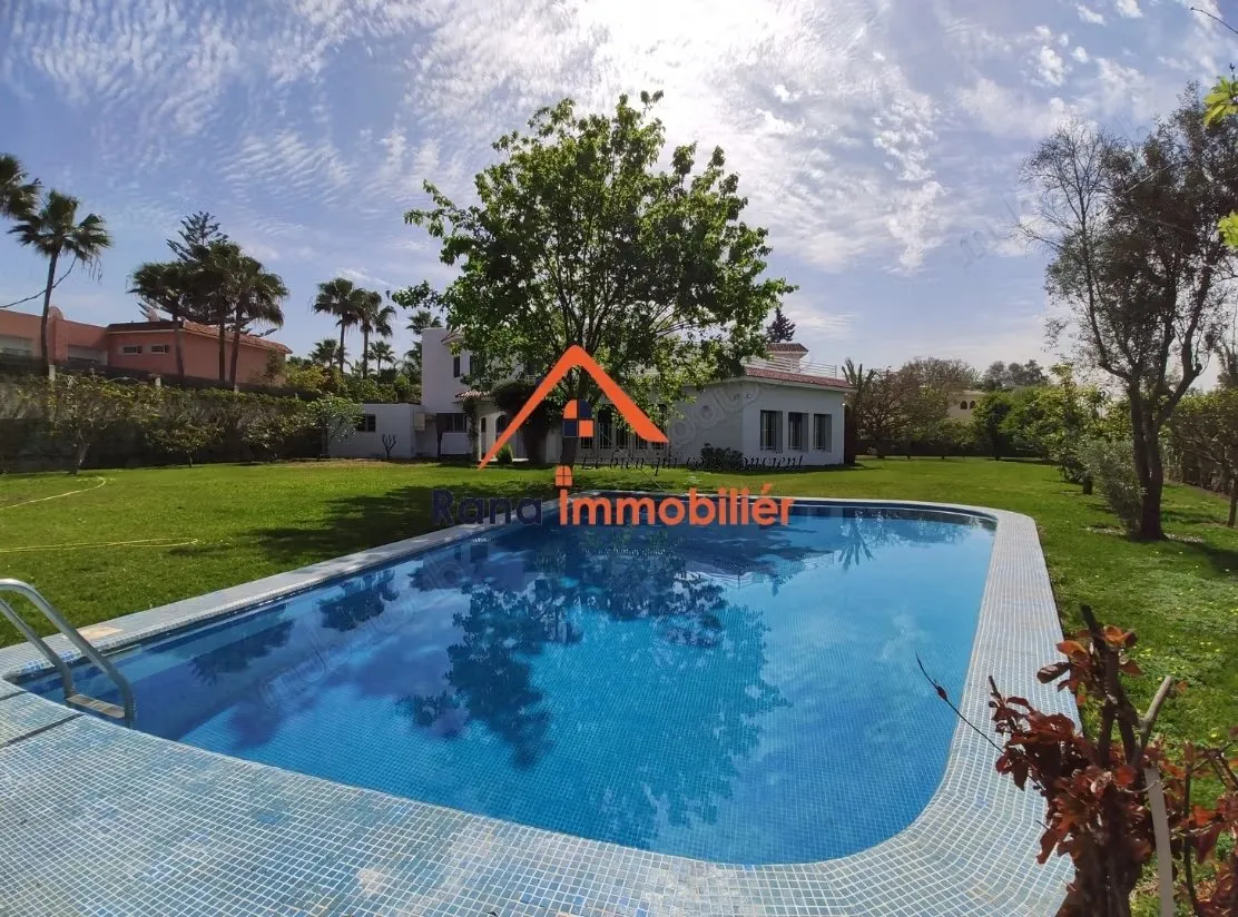 Villa à louer sur Souissi - الرباط