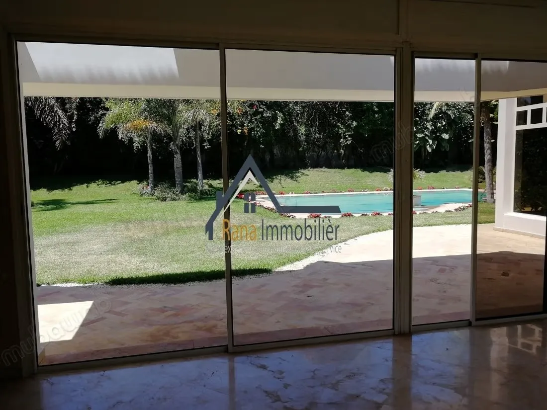 Villa à louer sur Souissi - الرباط (3)