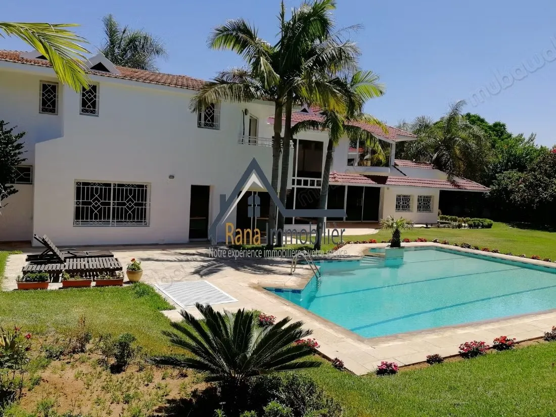 Villa à louer sur Souissi - الرباط