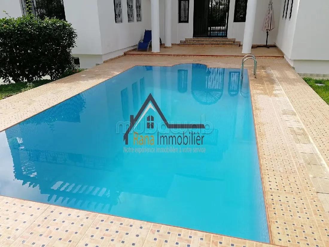 Villa à louer sur Souissi - الرباط (3)