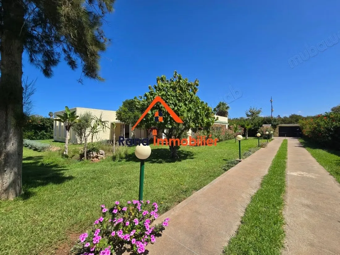Villa à louer sur Souissi - الرباط (3)