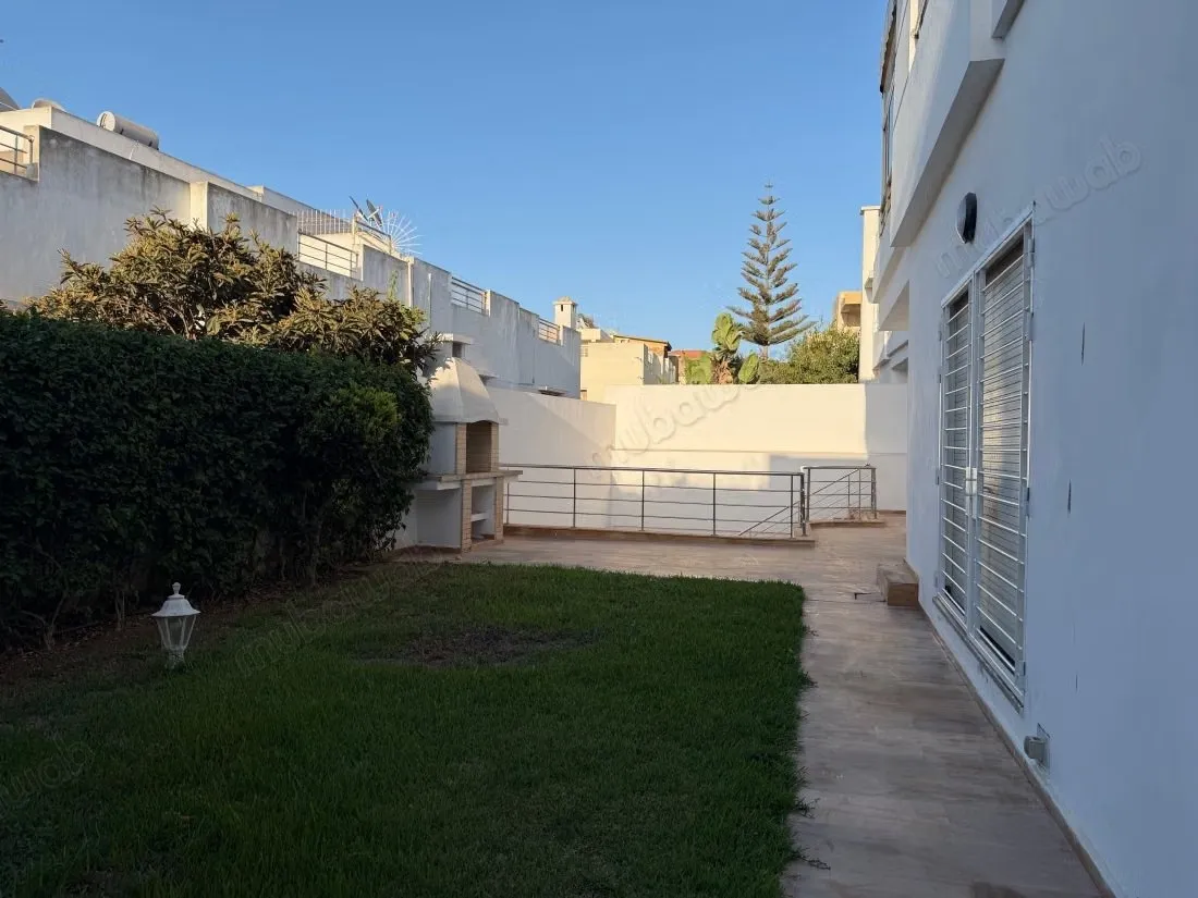 Fabulous villa for rent in Ain Diab. 
4 beautiful rooms - الدار البيضاء (2)