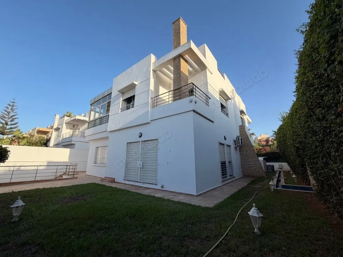Fabulous villa for rent in Ain Diab. 
4 beautiful rooms - الدار البيضاء (3)
